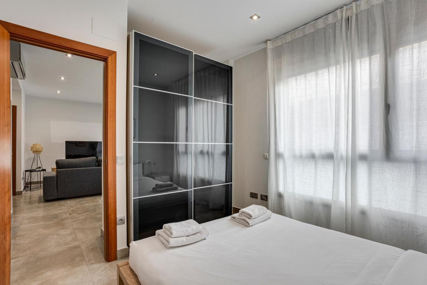 Urban Flats Vallirana Barcelona Exterior foto
